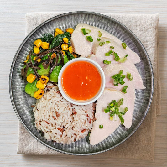 A1. 海南雞配雜穀飯 Hainan Chicken with Mix Grains